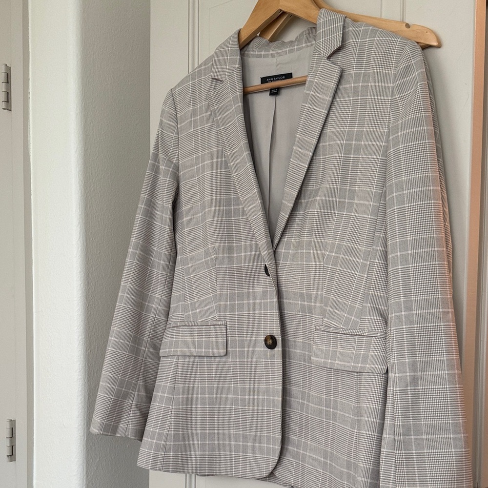 Ann Taylor Light Gray Windowpane Plaid Blazer